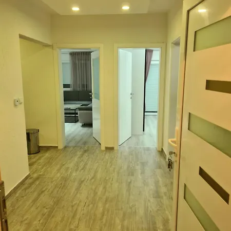 Dani Apartment *